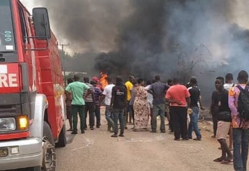 Read more about the article A/R: One-year-old, two others feared dead in fuel tanker explosion