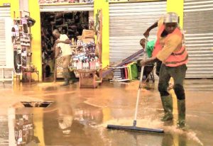 Read more about the article A/R: Kejetia traders demand insurance claims following floods