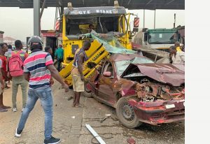 Read more about the article Tema Tollbooth accident: One dead, six in critical condition