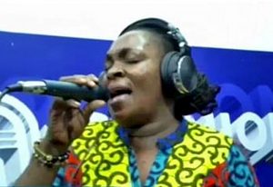 Read more about the article Gifty Agyemang thrills fans with emotional live worship