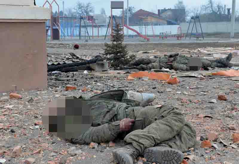 You are currently viewing The bodies of Russian soldiers are piling up in Ukraine, as Kremlin conceals true toll of war