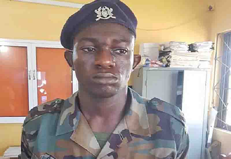 You are currently viewing Soldier nabbed for snatching GHc23,000 from a civilian