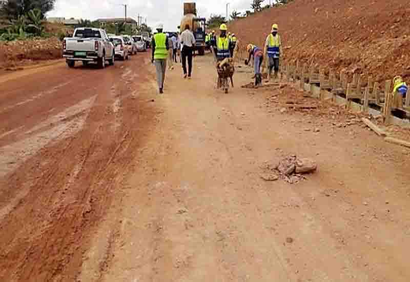You are currently viewing Road projects in Kwabre East are govt funded, ignore contrary claims – Road Minister
