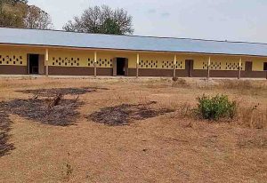 Read more about the article Bui Power Authority hands over classroom block, nurses’ quarters to communities
