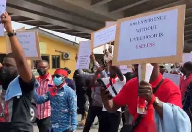 You are currently viewing Aggrieved NABCO beneficiaries threaten demo over 9 months unpaid arrears