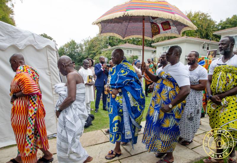 Read more about the article Transcending Borders: Otumfuo Osei Tutu ll’s Grand Awukudae fete in the United Kingdom – FOTOS