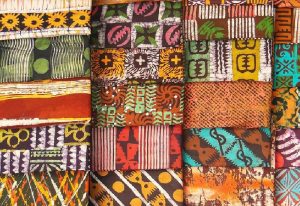 Read more about the article “Tie-and-Die” – The Vibrant Local Fabrics Business in Ghana