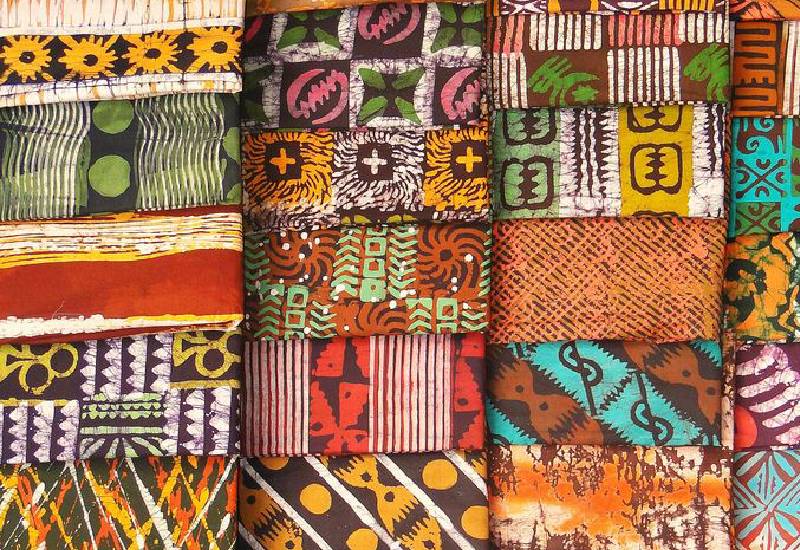 You are currently viewing “Tie-and-Die” – The Vibrant Local Fabrics Business in Ghana
