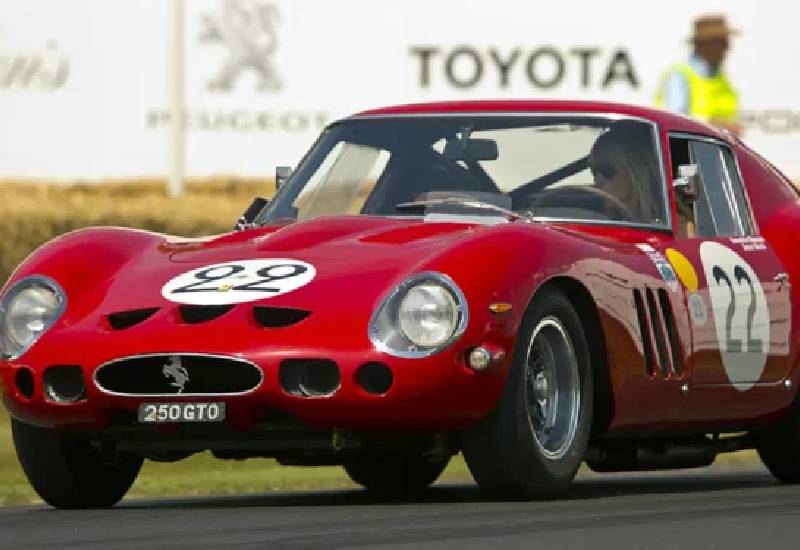 Read more about the article 1962 Ferrari auctioned for $51.7m in New York