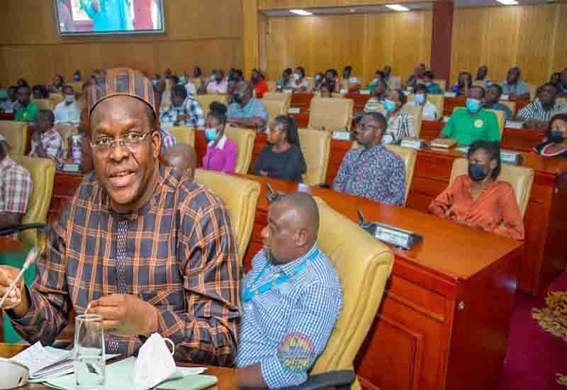 Read more about the article Speaker warns parliamentary staff against leaking sensitive documents