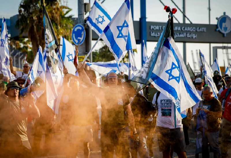 You are currently viewing Day of protest kicks off in Israel ahead of Washington talks