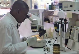 Read more about the article A/R: KATH: NLC’s directive to end strike unfair – Lab scientists
