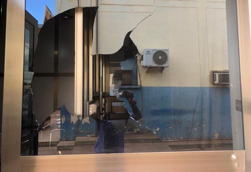 You are currently viewing Youth destroy Police and NEDCo property in Tamale