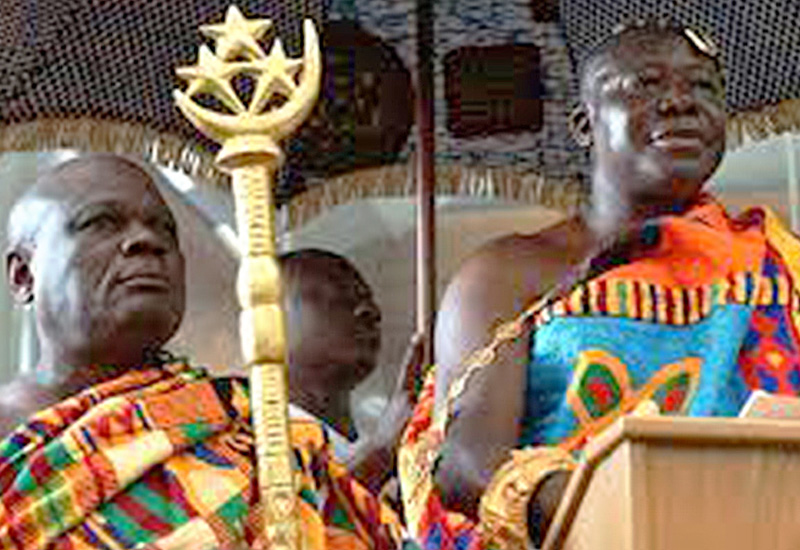 Read more about the article Royal Spokesmen’s Staffs