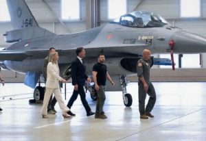 Read more about the article Denmark to give 19 F-16 fighter jets to Kiev