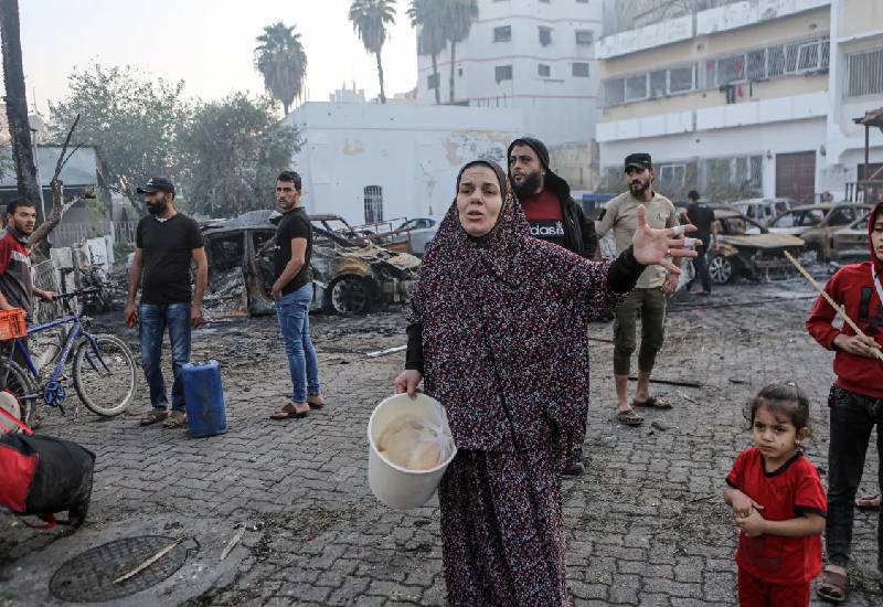 You are currently viewing Israel-Hamas war live: Sunak in Tel Aviv as air attacks pound Gaza