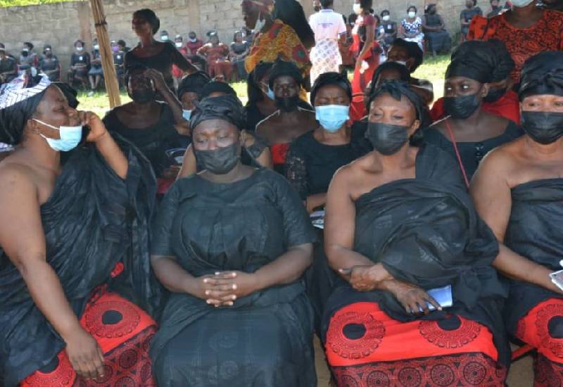 You are currently viewing The significance and impact of Ntoma Tumtum: An examination of Ashanti bereavement customs and ramifications